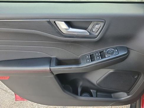 Used 2023 Ford Escape ST-Line w/ Tech Pack #1 FWD image 15