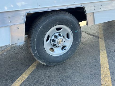 New 2026 Chevrolet Express 3500 w/ Power Convenience Package image 26