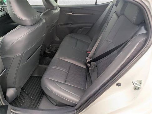 Used 2025 Toyota Camry XSE FWD image 16