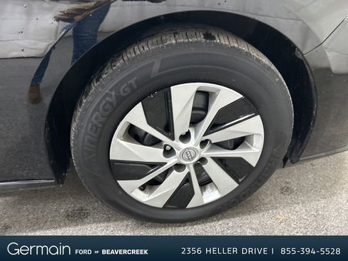 Used 2024 Nissan Altima 2.5 S image 12