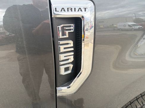 Used 2019 Ford F250 Lariat w/ Lariat Value Package AWD/4WD image 25
