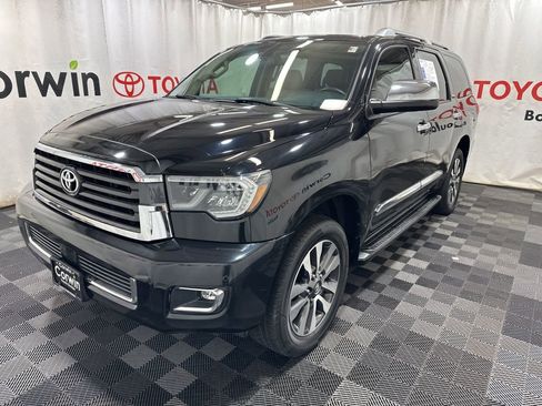 Used 2019 Toyota Sequoia Limited w/ Safety & Convenience Package image 3