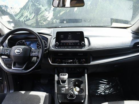 Used 2026 Nissan Rogue SV AWD/4WD image 18