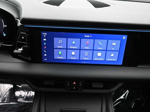 Certified 2025 Porsche Macan Electric RWD image 12