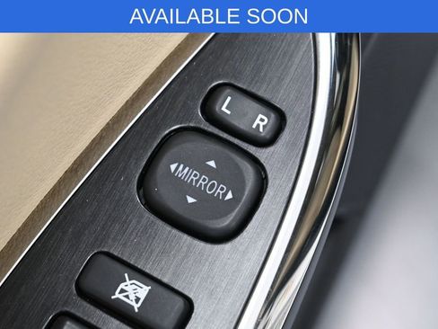Used 2013 Toyota Avalon Limited FWD image 12