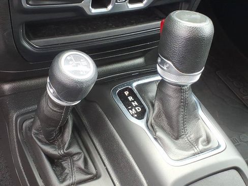 Used 2023 Jeep Wrangler Unlimited w/ Cold Weather Group AWD/4WD image 33