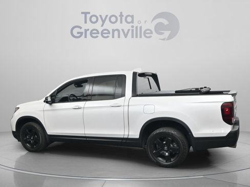 Used 2024 Honda Ridgeline Black Edition image 7