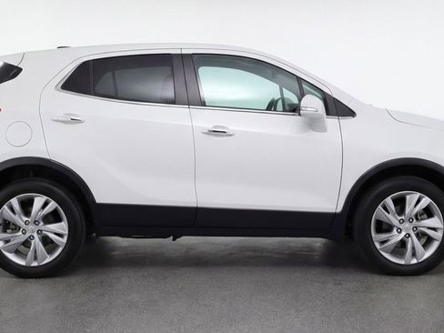 Used 2025 Buick Encore GX Preferred FWD image 11