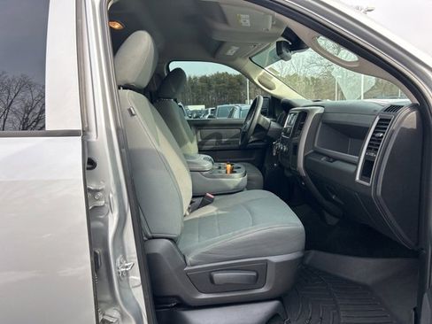 Used 2017 RAM 1500 Express image 15