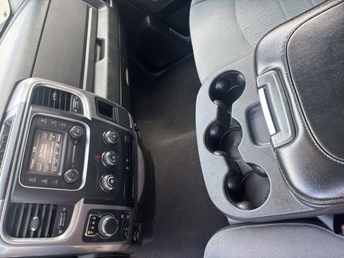 Used 2024 RAM 1500 Classic SLT AWD/4WD image 27