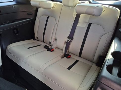 Used 2024 MAZDA CX-90 3.3 Turbo w/ Preferred Package image 26