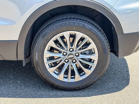 Certified 2024 Cadillac XT4 Premium Luxury AWD/4WD image 34