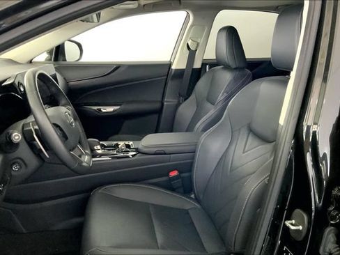 Used 2025 Lexus NX 350 AWD w/ Luxury Package image 11