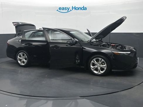 Used 2023 Honda Accord LX image 35