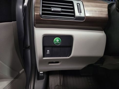 Used 2016 Honda Accord EX-L image 22
