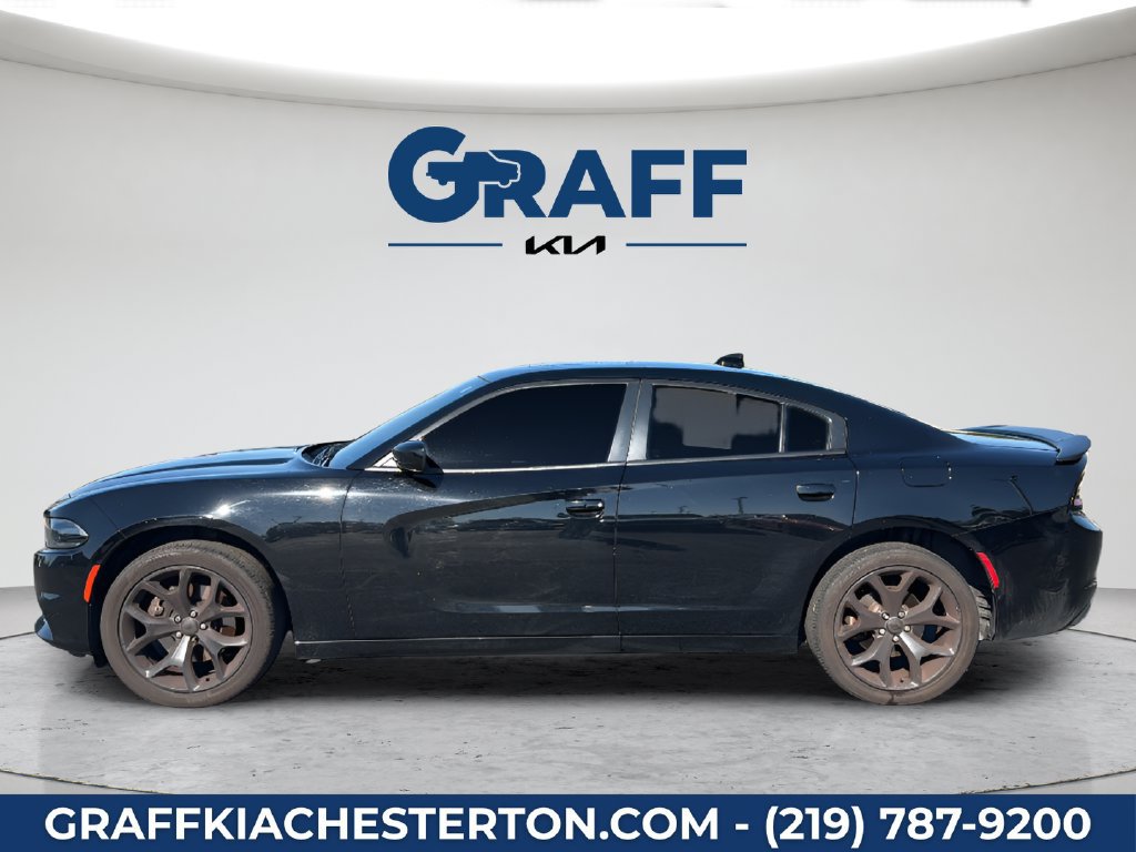 Used 2023 Dodge Charger SXT w/ Blacktop Package AWD/4WD image 3