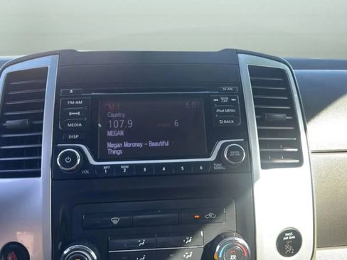 Used 2017 Nissan Frontier SV RWD image 11
