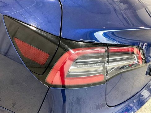 Used 2021 Tesla Model 3 Standard Range Plus image 13