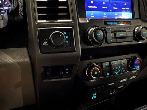 Used 2022 Ford F250 XL w/ Power Equipment Group AWD/4WD image 26