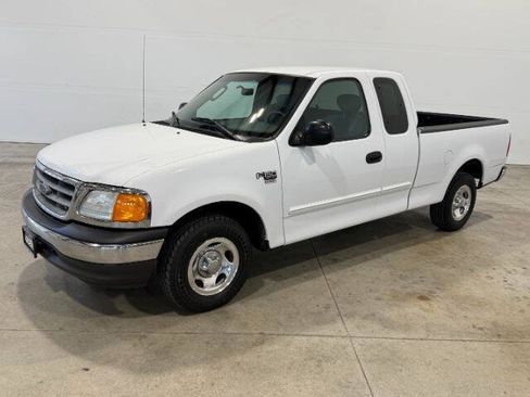 Used 2004 Ford F150 XLT RWD image 2