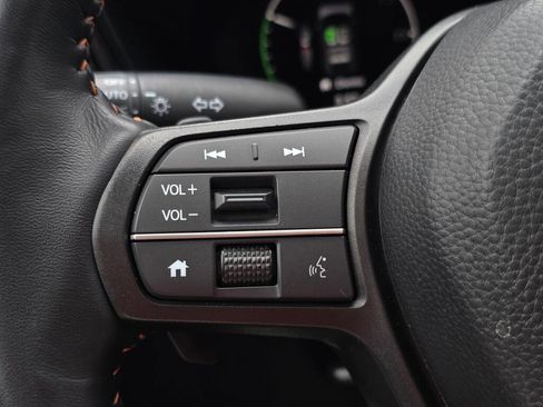 Used 2025 Honda CR-V Sport-L image 32