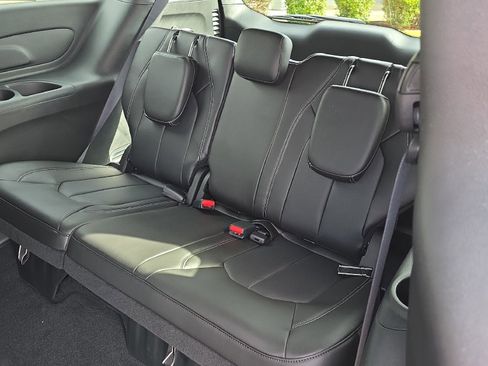 New 2026 Chrysler Pacifica Select w/ S Appearance Package image 15
