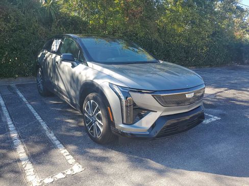 New 2025 Cadillac Optiq Sport 1 image 7