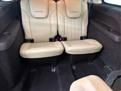 Used 2019 Mercedes-Benz GLS 450 4MATIC image 44