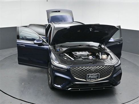 Used 2025 Genesis GV70 2.5T w/ Sport Prestige Package image 59