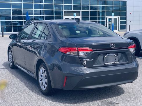 Used 2023 Toyota Corolla LE FWD image 4