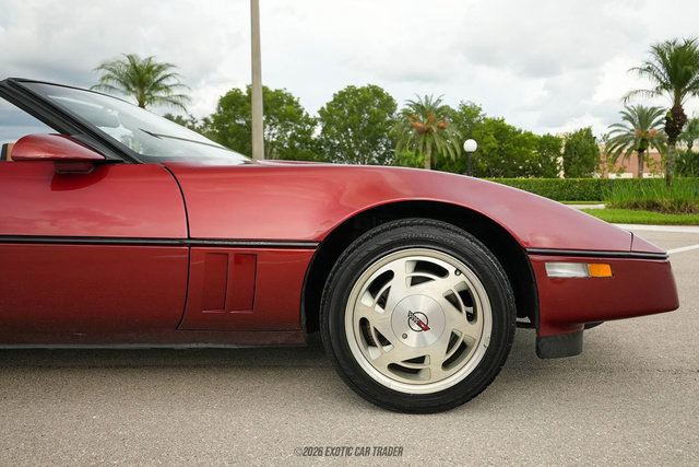 Used 1988 Chevrolet Corvette Convertible RWD image 11
