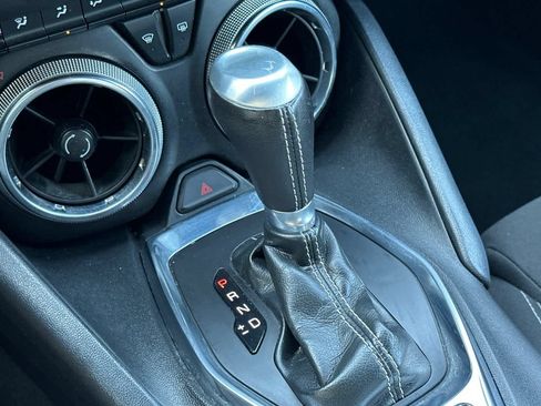 Used 2019 Chevrolet Camaro LT RWD image 21