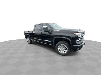 Used 2024 Chevrolet Silverado 2500 High Country w/ High Country Premium Package video 2