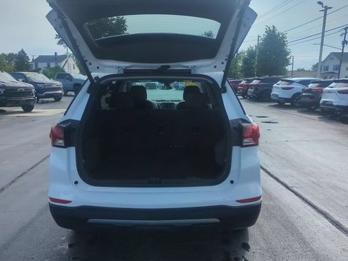 Certified 2024 Chevrolet Equinox LT FWD image 16