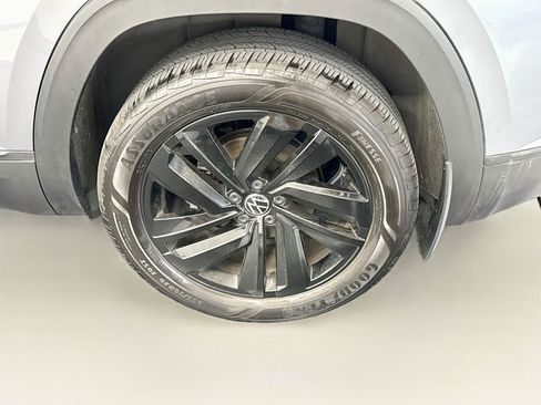 Used 2023 Volkswagen Atlas Cross Sport SE w/ Black Wheel Package AWD/4WD image 11