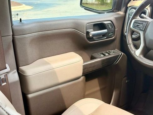 Used 2021 Chevrolet Silverado 1500 LTZ w/ LTZ Premium Package AWD/4WD image 21
