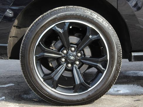 Used 2022 Ford Expedition Max Limited image 25