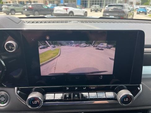 Used 2024 Chevrolet Colorado LT w/ LT Convenience Package RWD image 22