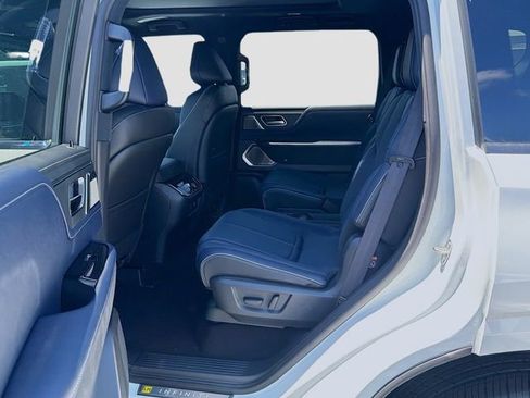 New 2026 INFINITI QX80 4WD w/ Sport Exterior Package image 18