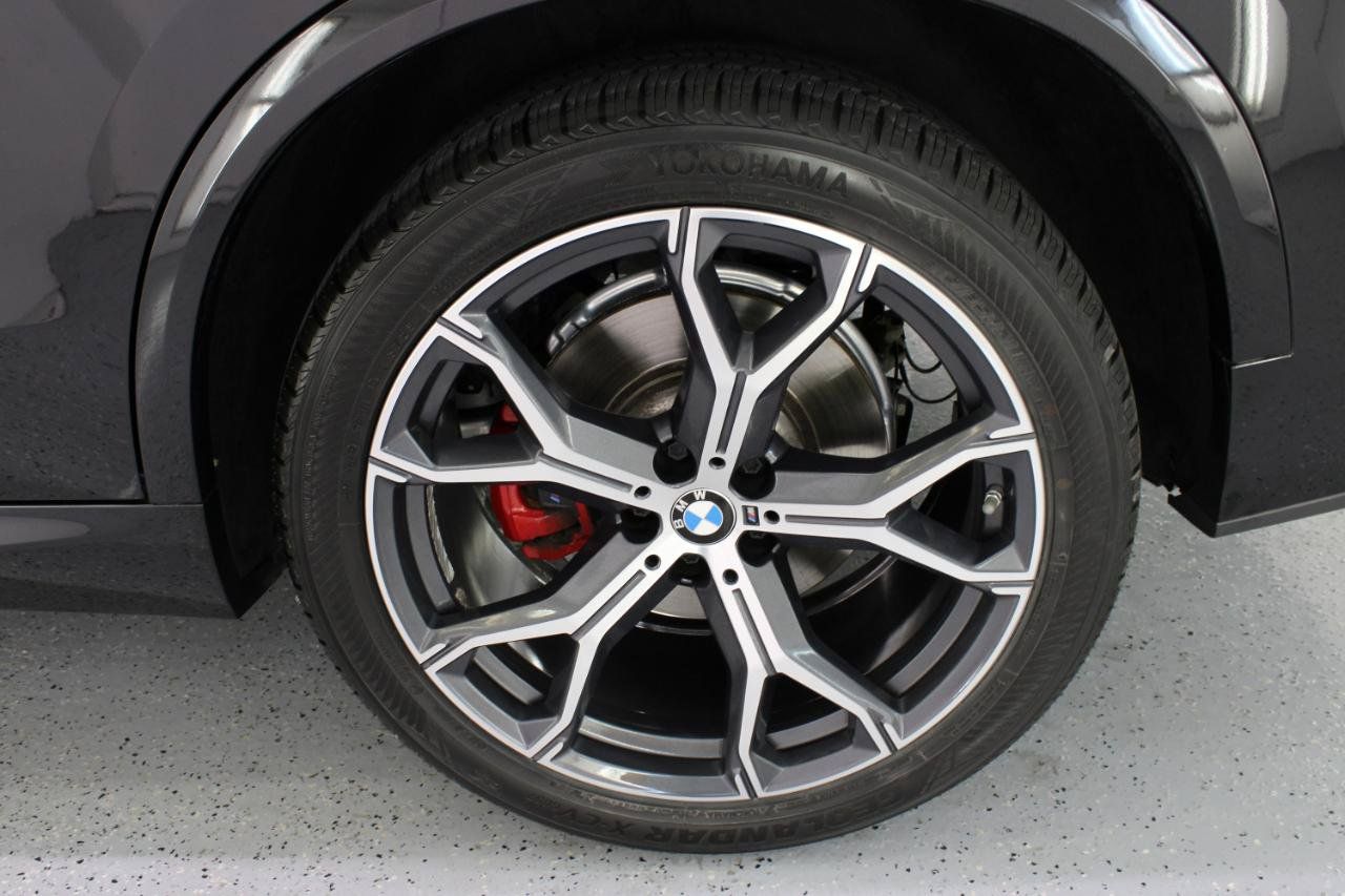 Used 2022 BMW X5 xDrive40i w/ M Sport Package AWD/4WD image 83