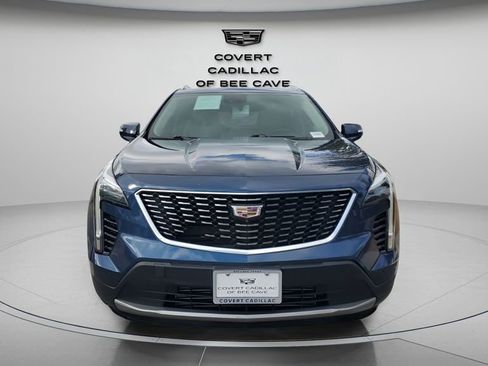 Used 2019 Cadillac XT4 Premium Luxury image 2
