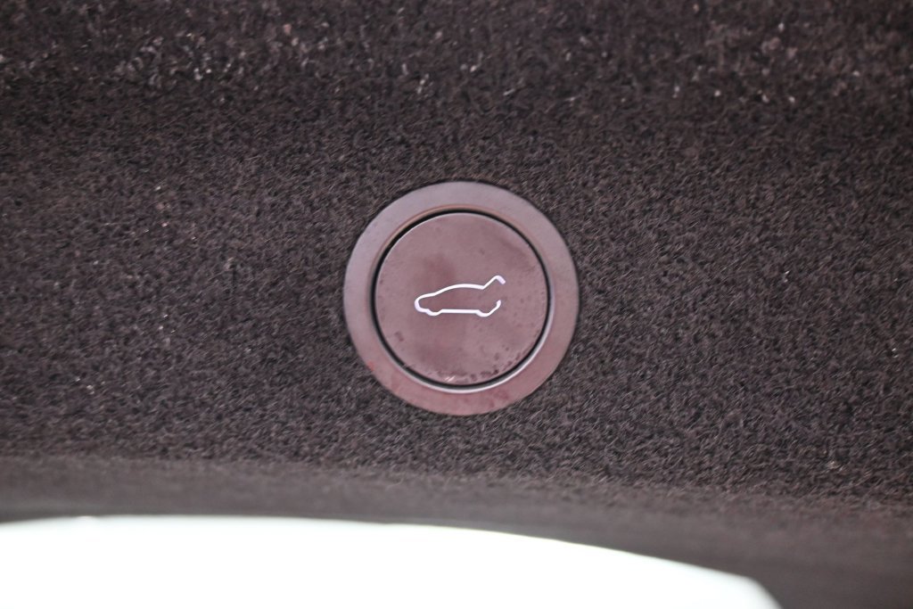 Used 2026 Tesla Model Y Long Range RWD image 14
