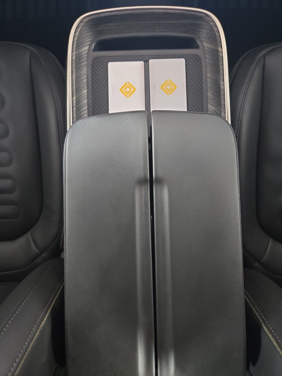 Used 2022 Rivian R1S Launch Edition Quad AWD/4WD image 31