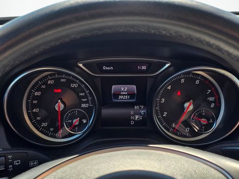 Used 2019 Mercedes-Benz GLA 250 image 41