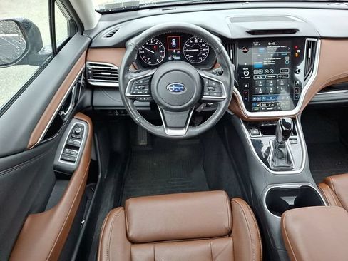 Used 2025 Subaru Outback Touring AWD/4WD image 13