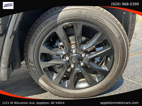Used 2019 Jeep Grand Cherokee Altitude AWD/4WD image 30