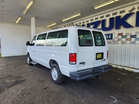 Used 2014 Ford E-350 and Econoline 350 XL image 5