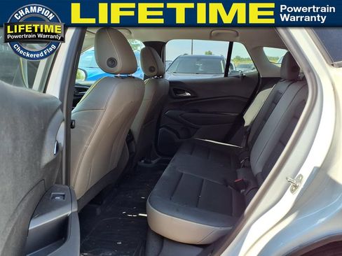 Used 2024 Chevrolet Trax ACTIV w/ Driver Confidence Package FWD image 11