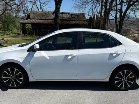 Used 2017 Toyota Corolla SE image 10