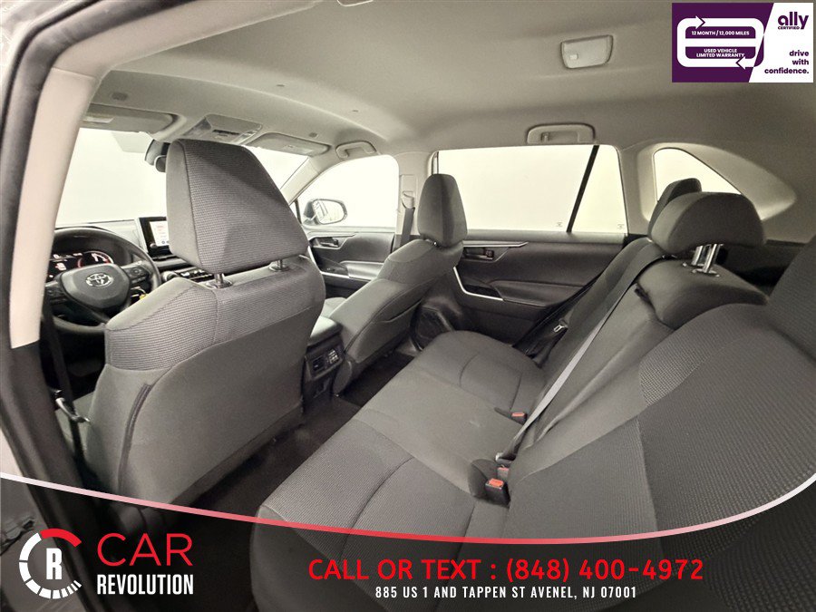 Used 2025 Toyota RAV4 LE AWD/4WD image 35